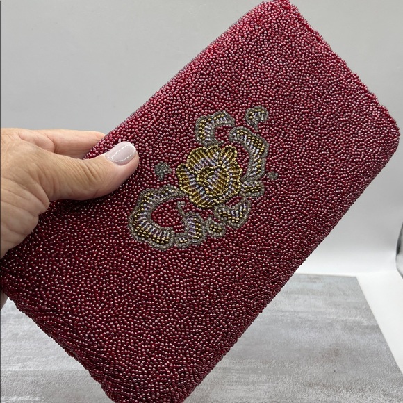 La Regale Red Gold Silver Beaded Clutch Evening Bag Elegant Classic Vintage - Picture 4 of 12